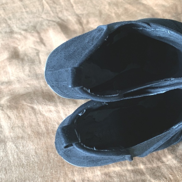 Black Report Ankle Booties - Picture 4 of 4